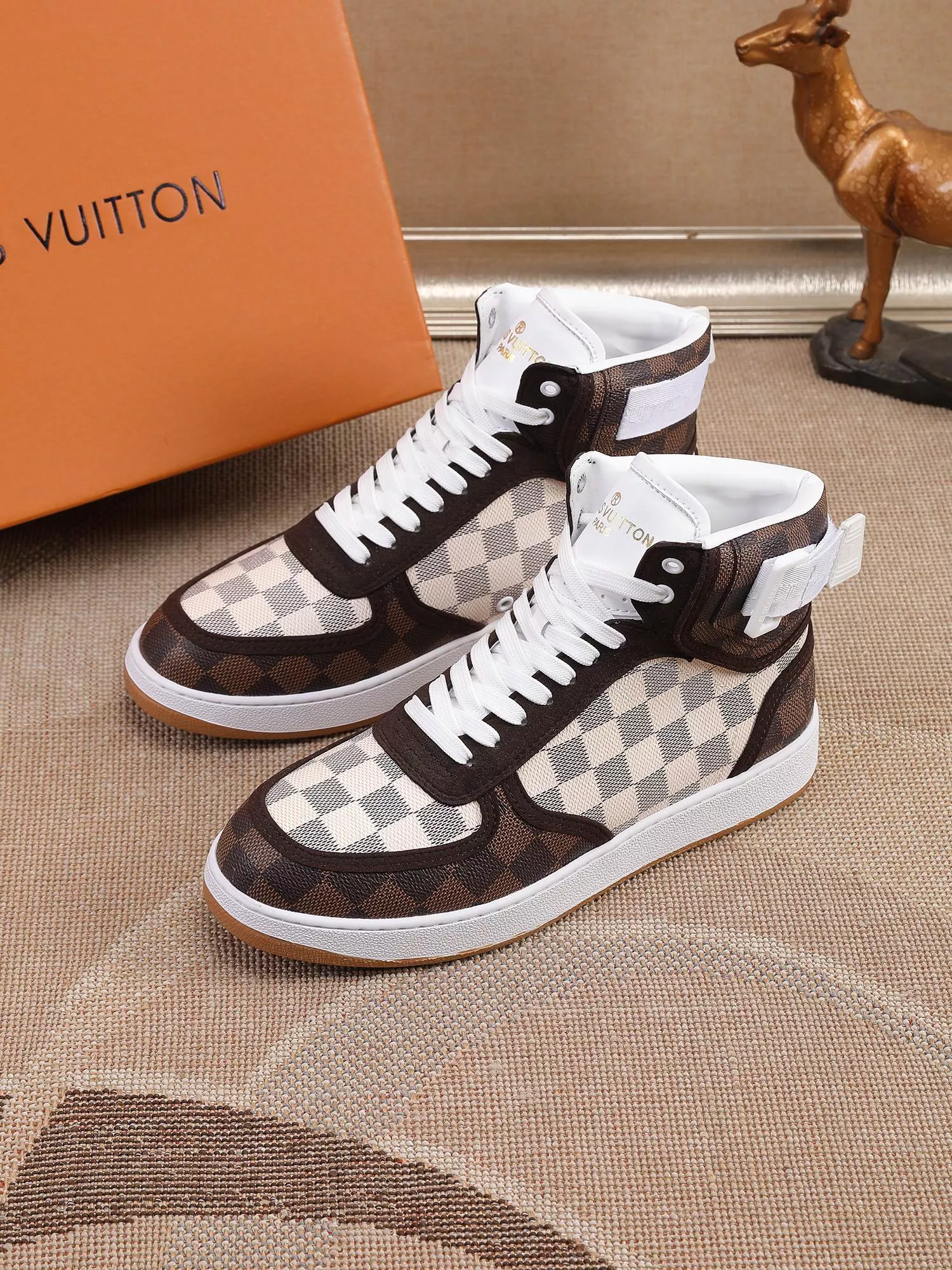 louis vuitton high tops chaussures pour homme s_12ba1ab